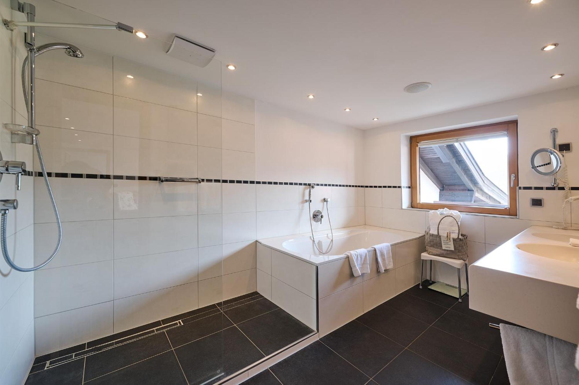 Schuele'S Wellnessresort & Spa Adults Only Oberstdorf Dış mekan fotoğraf